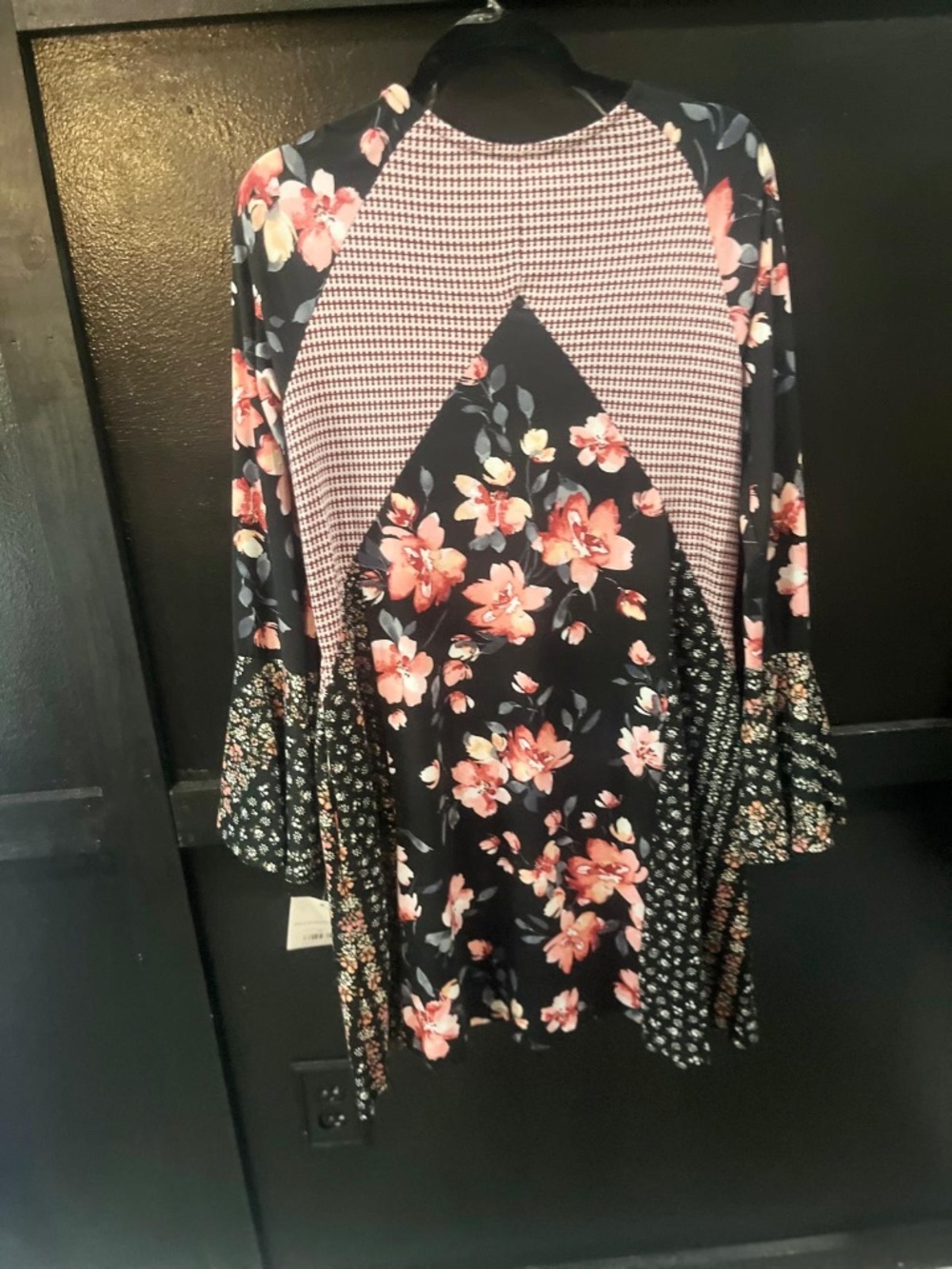NWT | Sugarfox | Bohemian Flowy Floral Dress | Size Small - Picture 9 of 10